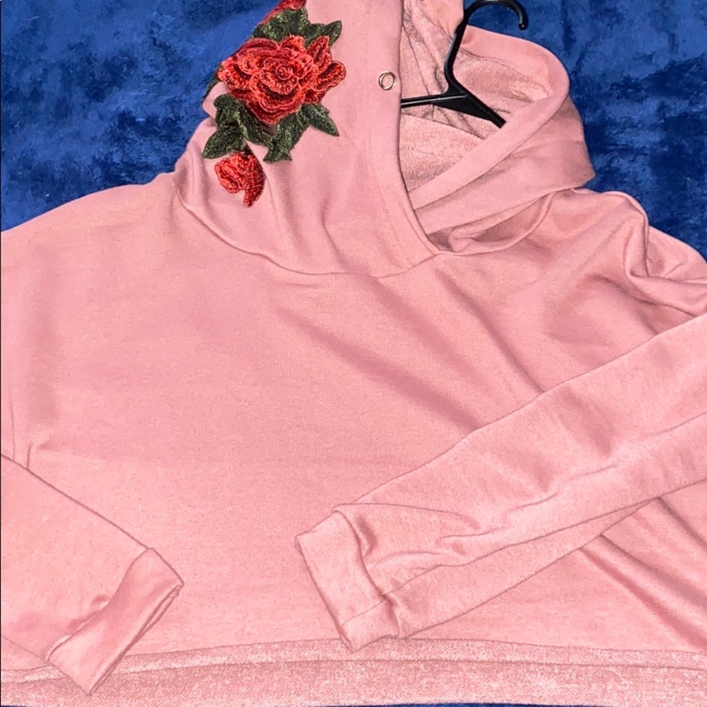 Cropped hoodie ;)